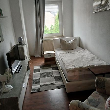Kleine Wohnung Fuer Monteure Und Dienstreisen Zwickau Ngoại thất bức ảnh